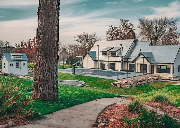 Guest House - 1 Bedroom North Salt Lake Stay