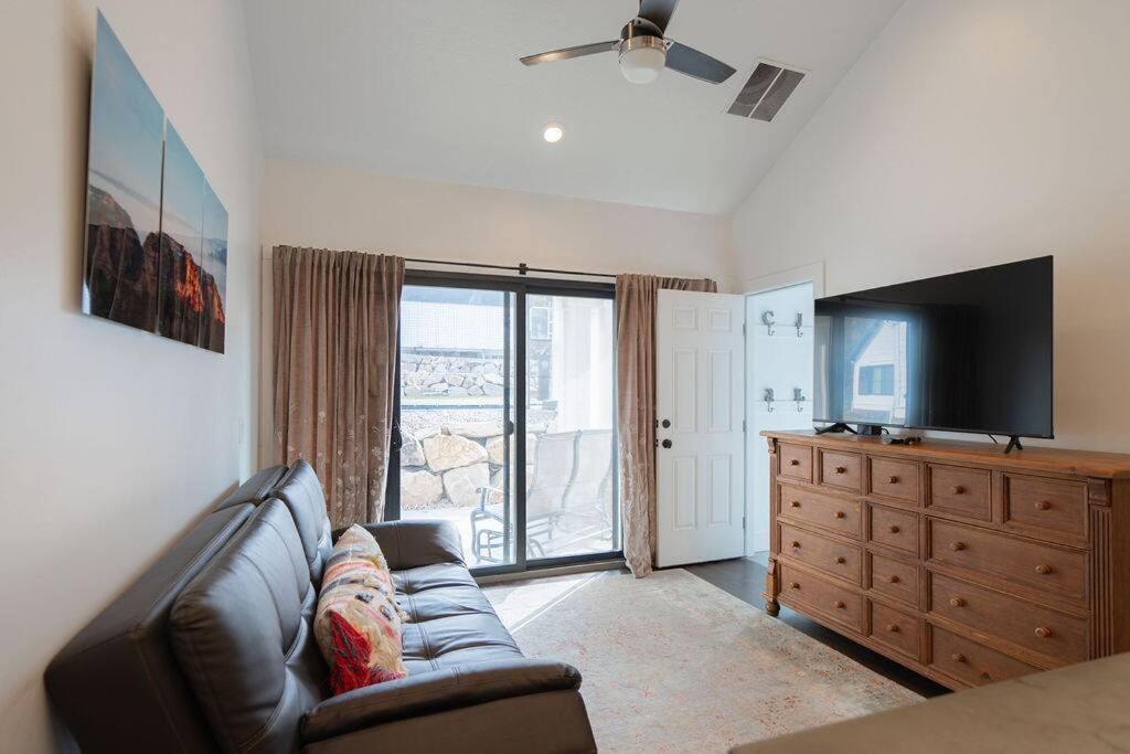 - 1 Bedroom North Salt *
