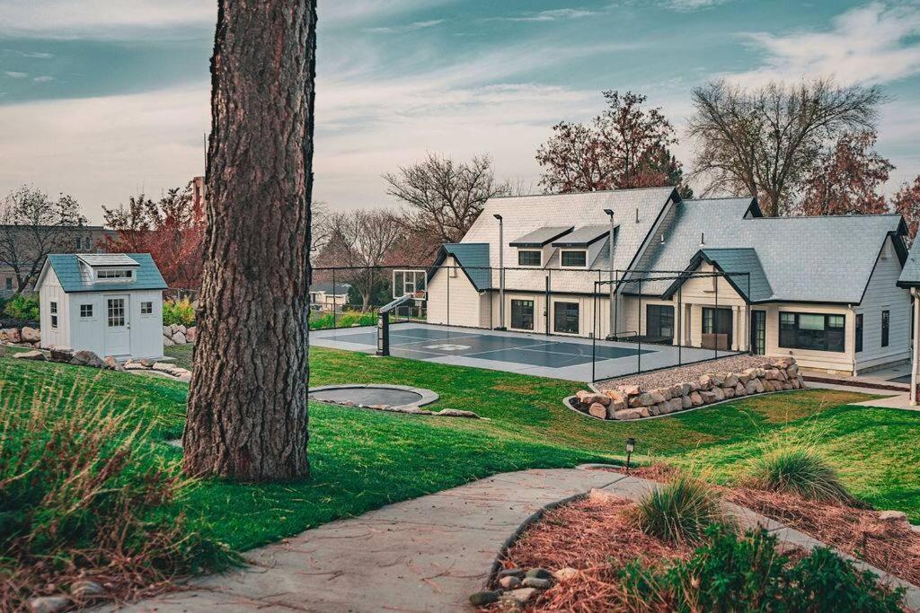 - 1 Bedroom North Salt Villa Bountiful